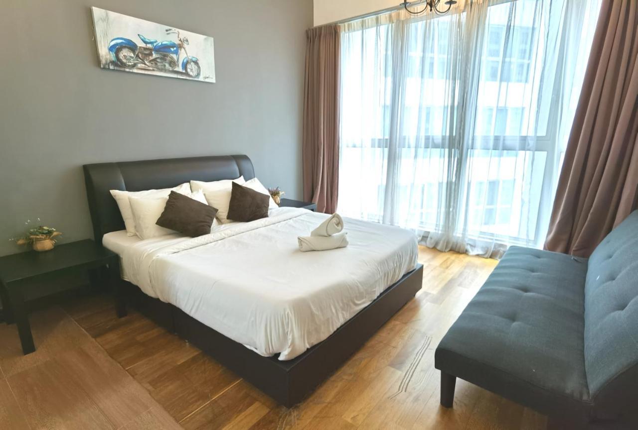 Klcc Inifinity Pool - The Regalia Residences & Suites By Kl Minsu Kuala Lumpur Extérieur photo
