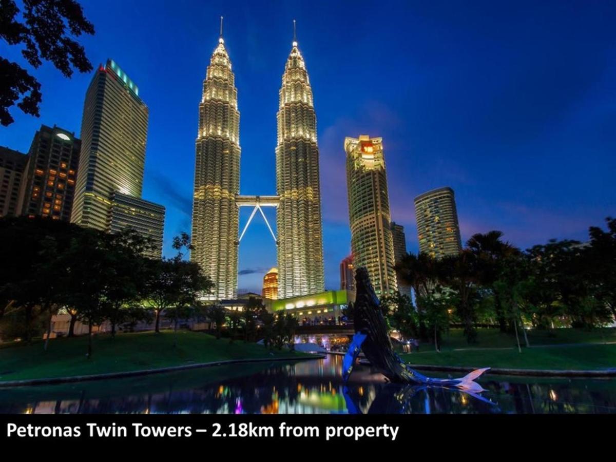 Klcc Inifinity Pool - The Regalia Residences & Suites By Kl Minsu Kuala Lumpur Extérieur photo